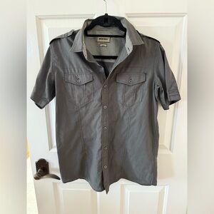 Men’s button down shirt No retreat brand size small gray